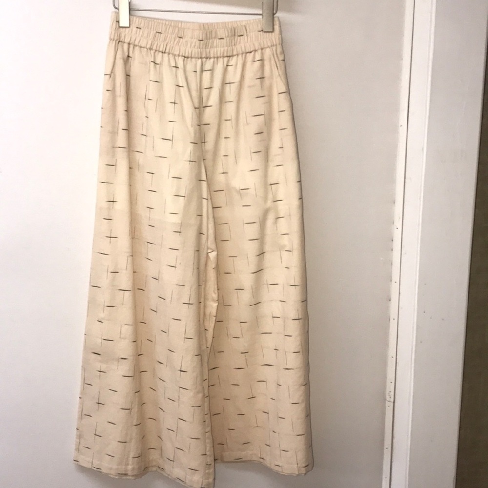 Wide leg pants